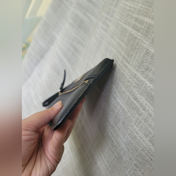 Kate Spade Highland Place Bee Leather Wristlet - Picture 3 of 9